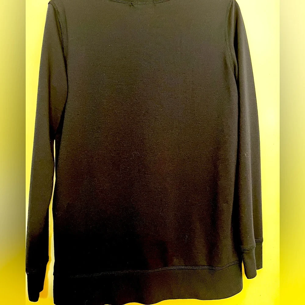 C Wonder woman’s long-sleeve navy pocket top with embroidered lettering Size S - Picture 3 of 5